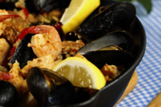 Authentic Spanish Paella Experience for 1in Seattle