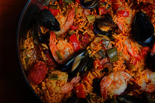 Authentic Spanish Paella Experience for 2 in Seattle