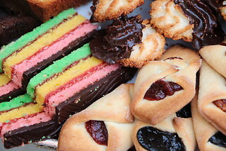 Williamsburg Bites: A Food Tour at Like a Local Tours for 1