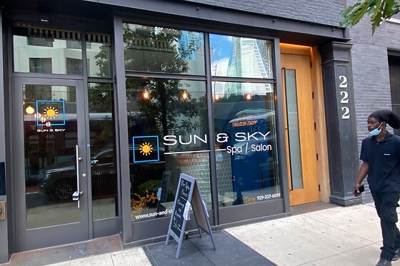 30 minute massage + cupping at Sun & Sky - Spa / Salon