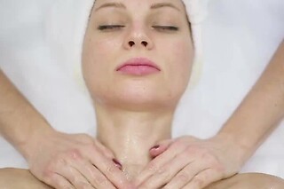 Hydrating Spa Facial and Massage at Vada Spa