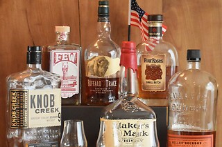 Bourbon high-end online tasting – enjoy and compare for 1 person