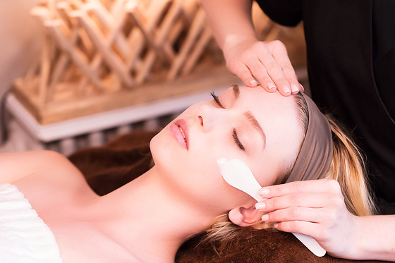 90 minute Couple massage + facial special at Sun & Sky - Spa / Salon