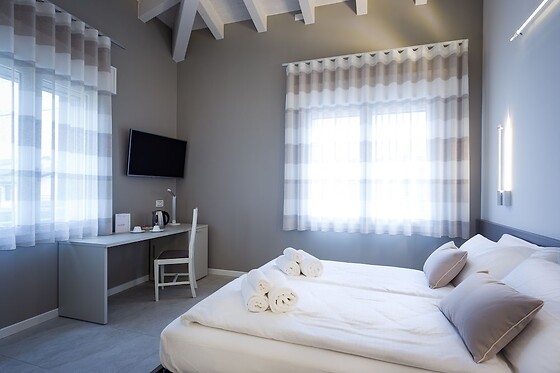 Online Booking EPS - photo 1