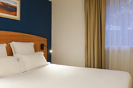Comfort Hotel Evreux