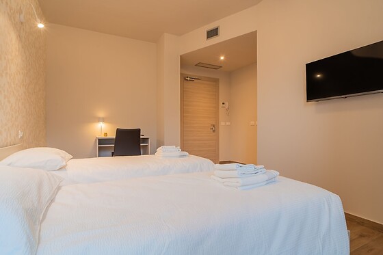 Online Booking EPS - photo 1