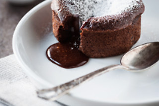 Assortiment of pastries + dessert for 2 at Les Gateaux de Marie