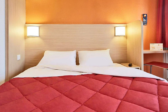 Hôtel Première Classe Honfleur - photo 1