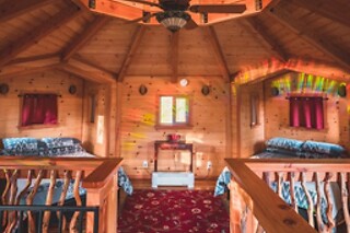 Vertical Horizons Treehouse