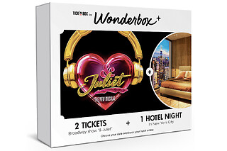 & Juliet - 2 Tickets + One Night Stay