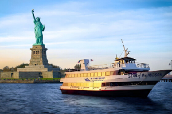 90-Minute Statue of Liberty & NYC Landmarks Cruise – Premium Pass Child 