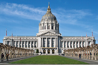 1 Day Hop-On Hop-Off Tour