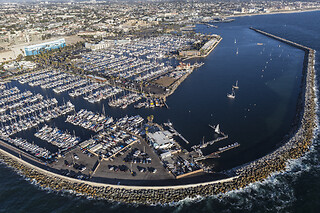 Couple Glass bottom boat tour