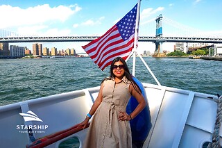 90-Minute Statue of Liberty & NYC Landmarks Cruise – Premium Pass Child 