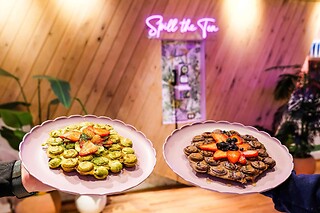 Chicago's Fulton Market Donut Tour for 1