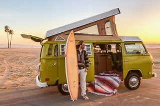 Malibu sightseeing tour with wine tasting for 4 people at California Adventures