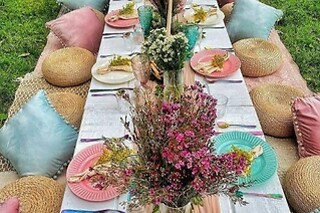 Alice in wonderland tea party for 8 people