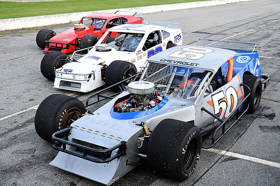 The qualifier: 6-Lap driving experience in stock car