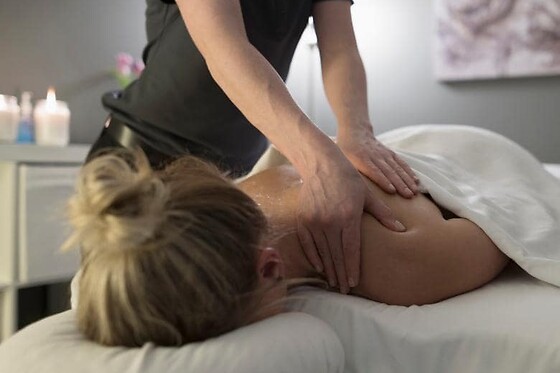 Hot Stone Massage -60 minutes