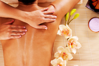 30 minute Body scrub for 1 person at Sun & Sky - Spa / Salon