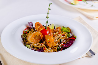 A Taste of Thailand: Pad See Ew & Papaya Salad for 1 in NYC